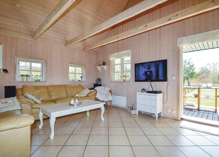 Harestien Vaeggerlose I بيت للعطل Bøtø By